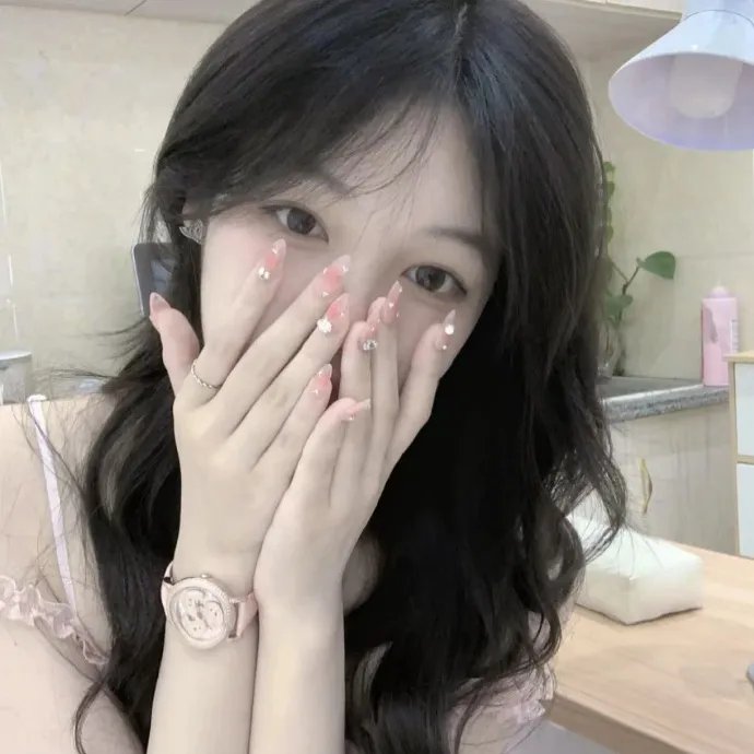 双面艾莉丝在线观看封面